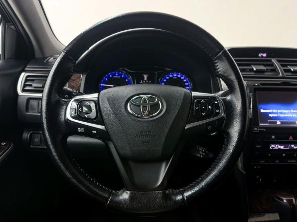Toyota Camry VII (XV50) Рестайлинг с пробегом 2015 года, цена 2 199 000 рублей, 142700 км, седан, Автокод Объявления