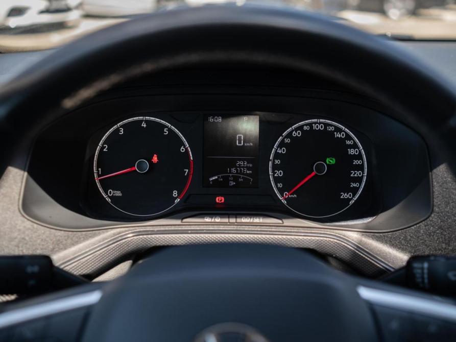 Volkswagen Polo VI Сочи  - изображение 17