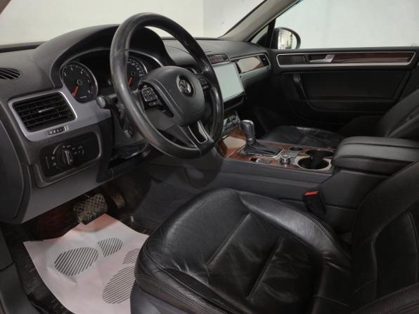 Volkswagen Touareg II с пробегом 2011 года, цена 1 680 000 рублей, 324000 км, внедорожник, Автокод Объявления