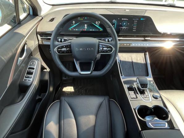 Omoda C5 I с пробегом 2023 года, цена 1 840 000 рублей, 60447 км, внедорожник, Автокод Объявления