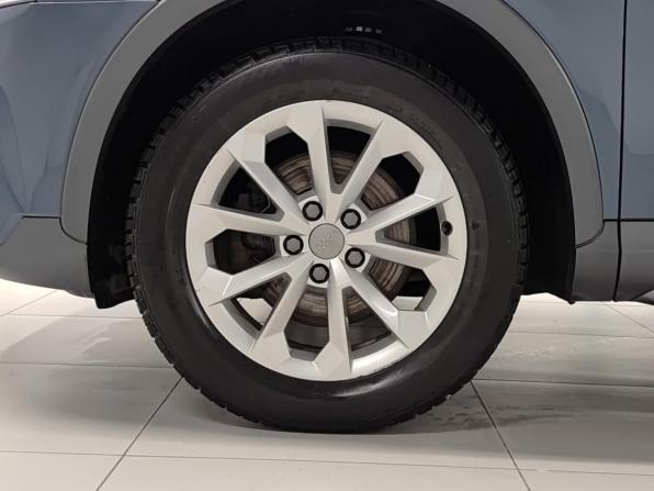 Audi Q3 I (8U) Рестайлинг с пробегом 2015 года, цена 1 600 000 рублей, 196126 км, внедорожник, Автокод Объявления