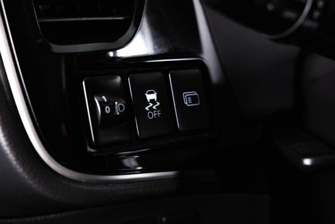 Mitsubishi Outlander III Рестайлинг 2 с пробегом 2016 года, цена 1 999 000 рублей, 149000 км, внедорожник, Автокод Объявления