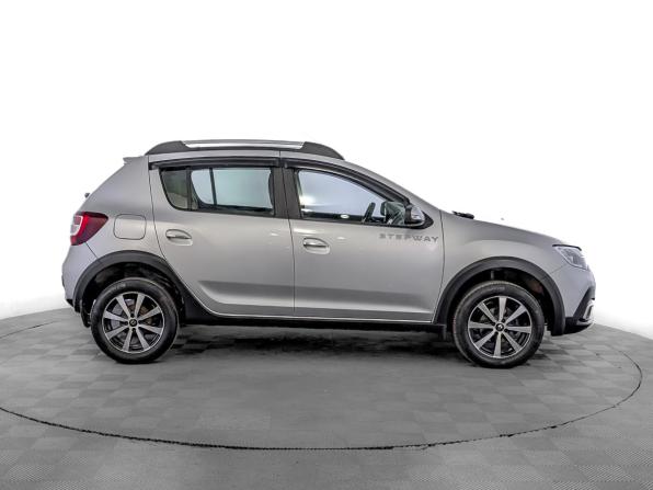 Renault Sandero II Рестайлинг с пробегом 2019 года, цена 1 240 000 рублей, 32690 км, хэтчбек, Автокод Объявления
