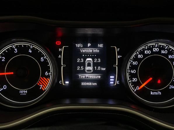 Jeep Cherokee V (KL) с пробегом 2014 года, цена 965 000 рублей, 333468 км, внедорожник, Автокод Объявления