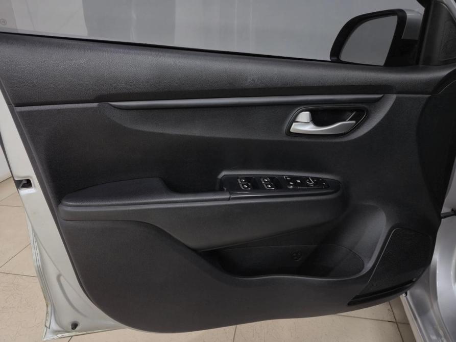 Kia Rio IV Альметьевск  - изображение 9