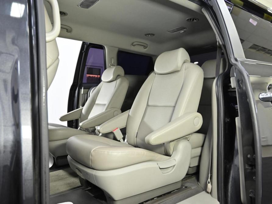 Kia Carnival III Москва  - изображение 16
