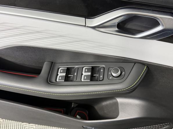 Geely Coolray I Рестайлинг с пробегом 2023 года, цена 2 100 000 рублей, 28853 км, внедорожник, Автокод Объявления