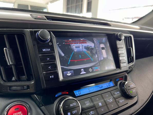 Toyota RAV4 IV (XA40) Рестайлинг с пробегом 2018 года, цена 2 395 000 рублей, 147403 км, внедорожник, Автокод Объявления