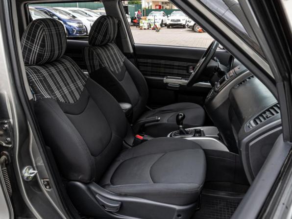Kia Soul I Рестайлинг с пробегом 2012 года, цена 1 080 000 рублей, 130565 км, хэтчбек, Автокод Объявления