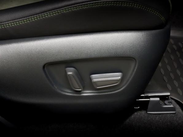 Toyota RAV4 V (XA50) с пробегом 2025 года, цена 3 825 000 рублей, 20500 км, внедорожник, Автокод Объявления