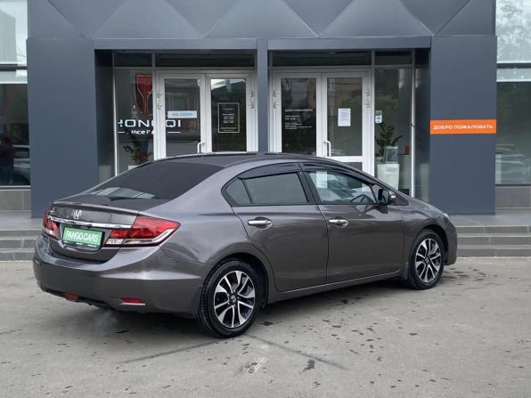 Honda Civic IX Рестайлинг с пробегом 2013 года, цена 1 065 000 рублей, 162400 км, седан, Автокод Объявления