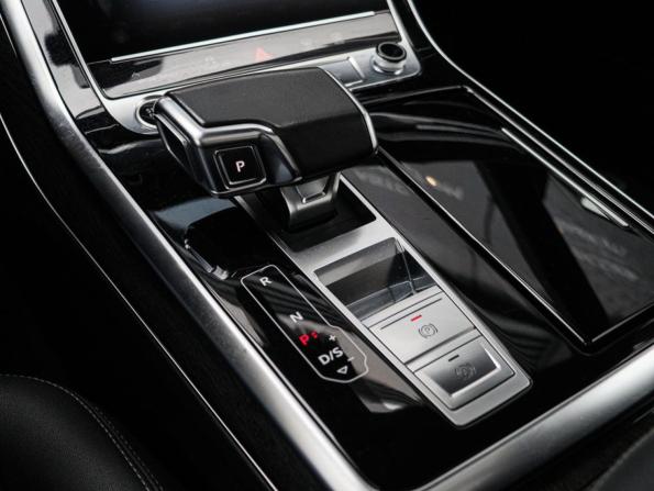 Audi Q8 I (4M) с пробегом 2020 года, цена 6 000 000 рублей, 99296 км, внедорожник, Автокод Объявления