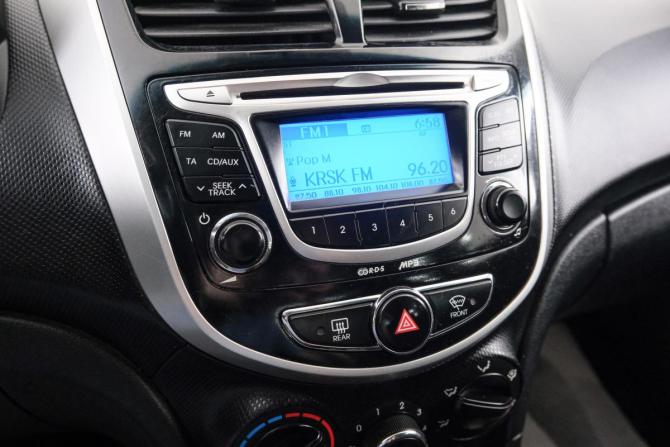Hyundai Solaris I с пробегом 2012 года, цена 949 000 рублей, 143000 км, седан, Автокод Объявления