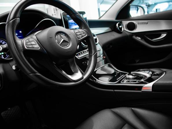 Mercedes-Benz C-Класс IV (W205) с пробегом 2015 года, цена 2 675 000 рублей, 58023 км, седан, Автокод Объявления