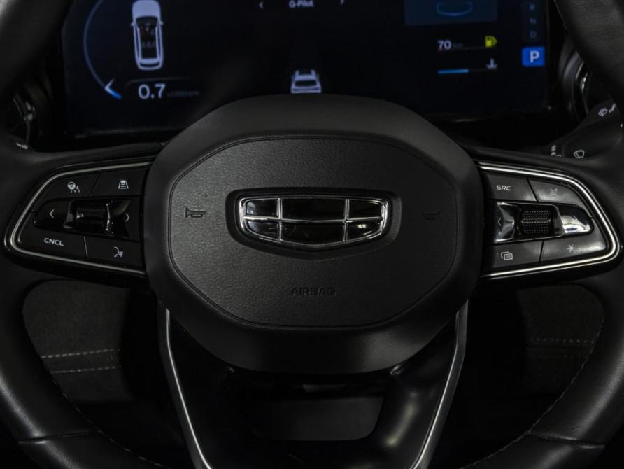 Geely Monjaro I Москва  - изображение 12