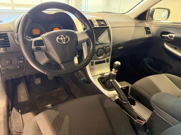 Toyota Corolla X (E140 E150) Рестайлинг с пробегом 2011 года, цена 1 029 000 рублей, 224000 км, седан, Автокод Объявления