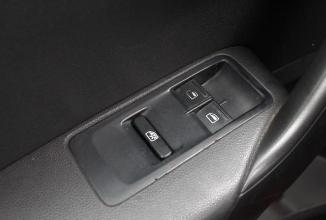 Volkswagen Polo V с пробегом 2012 года, цена 403 000 рублей, 157866 км, седан, Автокод Объявления