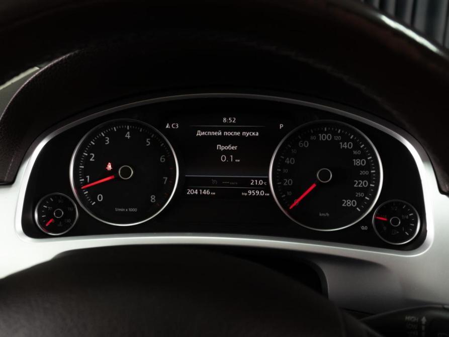 Volkswagen Touareg II Рестайлинг Тюмень  - изображение 19
