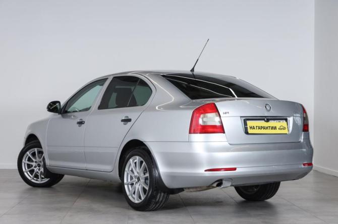 Skoda Octavia II (A5) Рестайлинг с пробегом 2010 года, цена 799 000 рублей, 293000 км, лифтбек, Автокод Объявления