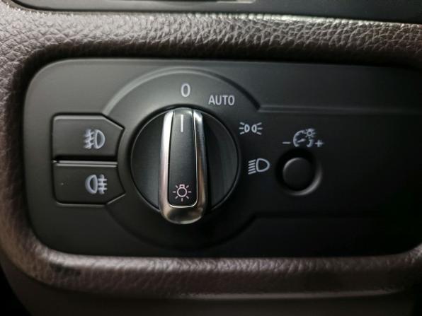 Volkswagen Touareg II с пробегом 2011 года, цена 1 690 000 рублей, 258910 км, внедорожник, Автокод Объявления