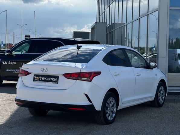 Hyundai Solaris II Рестайлинг с пробегом 2021 года, цена 1 389 000 рублей, 83500 км, седан, Автокод Объявления