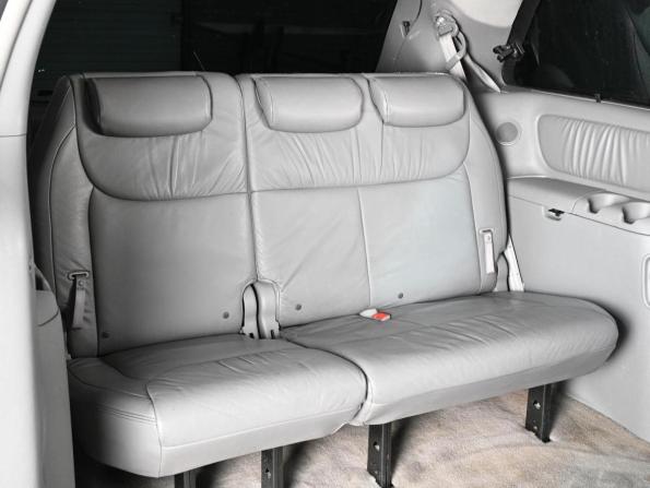 Toyota Sienna II Рестайлинг с пробегом 2008 года, цена 1 068 070 рублей, 236724 км, минивэн, Автокод Объявления