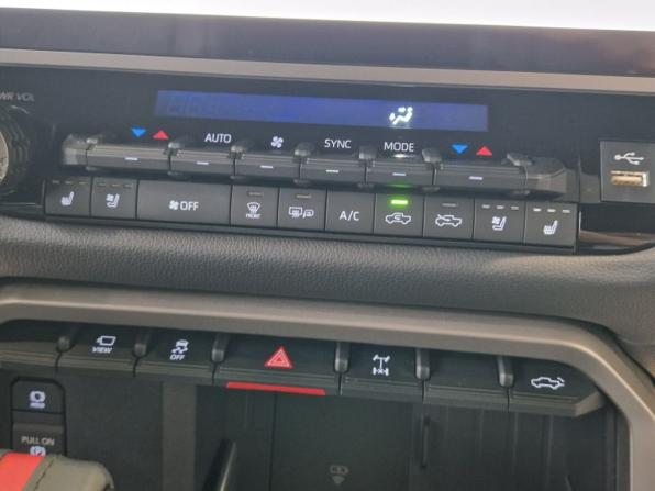 Toyota Tundra III с пробегом 2025 года, цена 13 790 000 рублей, 1 км, пикап, Автокод Объявления