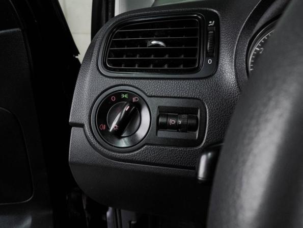Volkswagen Polo V с пробегом 2014 года, цена 799 000 рублей, 146249 км, седан, Автокод Объявления