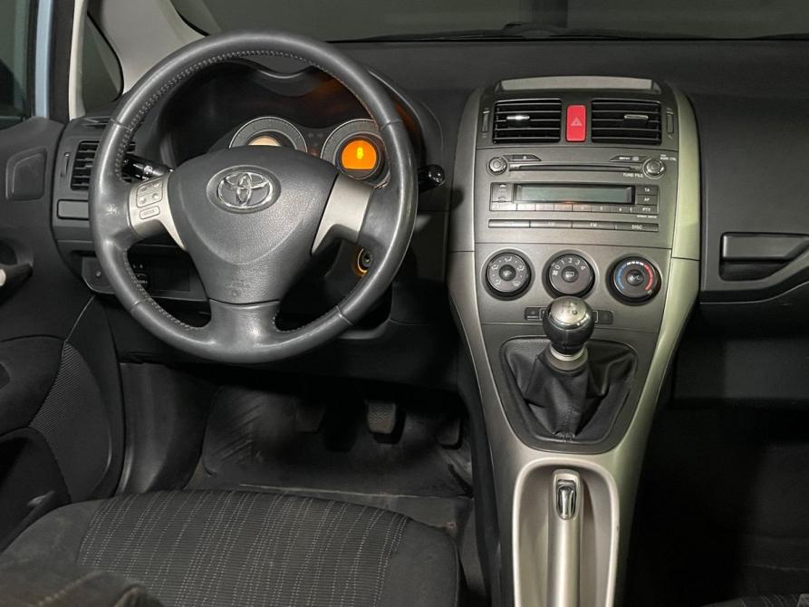 Toyota Auris I Тверь  - изображение 10