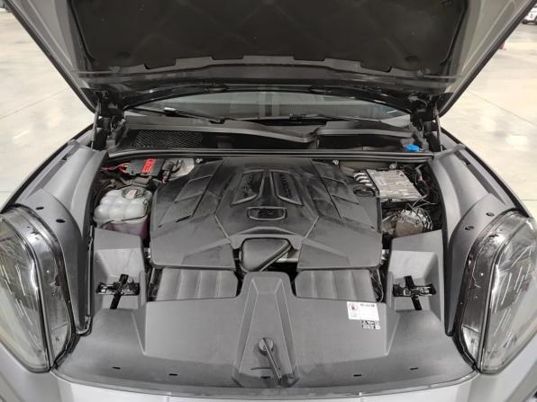 Porsche Cayenne III Рестайлинг с пробегом 2024 года, цена 15 500 000 рублей, 25353 км, внедорожник, Автокод Объявления