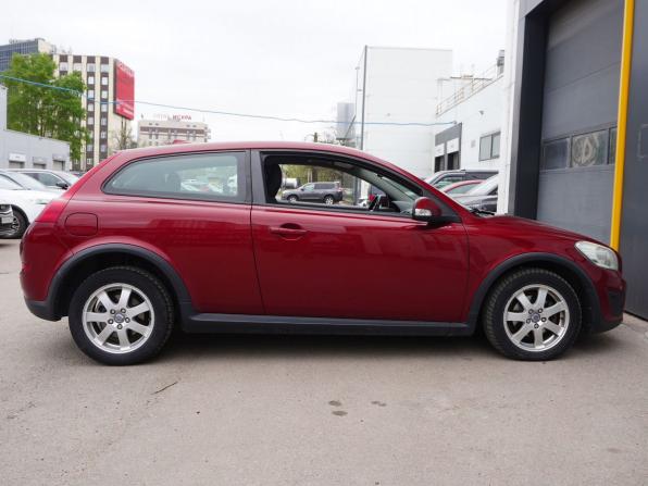 Volvo C30 I Рестайлинг с пробегом 2011 года, цена 740 000 рублей, 220957 км, хэтчбек, Автокод Объявления