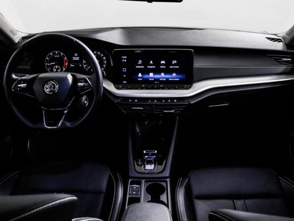 Skoda Octavia IV (A8) с пробегом 2021 года, цена 2 749 000 рублей, 32000 км, лифтбек, Автокод Объявления