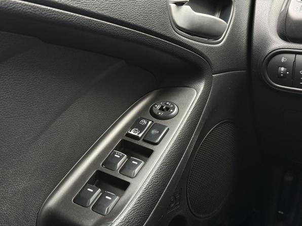 Kia Cerato III с пробегом 2013 года, цена 820 000 рублей, 376177 км, седан, Автокод Объявления
