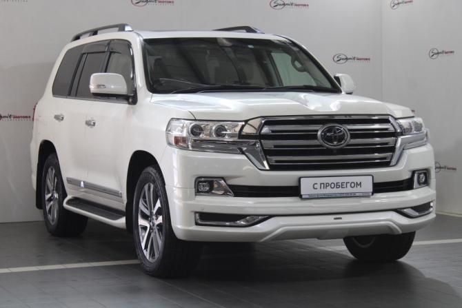 Toyota Land Cruiser 200 Series Рестайлинг 2 с пробегом 2020 года, цена 11 300 000 рублей, 8200 км, внедорожник, Автокод Объявления