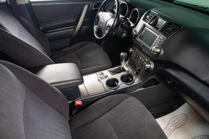 Toyota Highlander II (XU40) Рестайлинг с пробегом 2012 года, цена 2 259 000 рублей, 282000 км, внедорожник, Автокод Объявления
