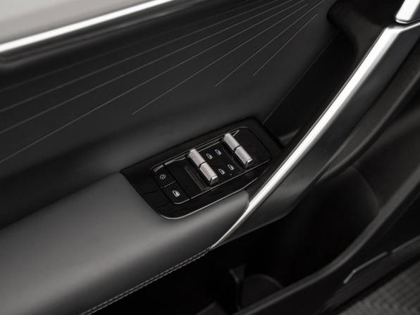 Geely Atlas II с пробегом 2024 года, цена 3 050 000 рублей, 40832 км, внедорожник, Автокод Объявления