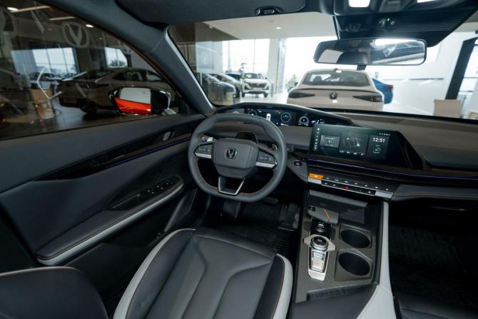Новый Changan UNI-V I 2024 года, цена 3 259 900 рублей, лифтбек, Автокод Объявления