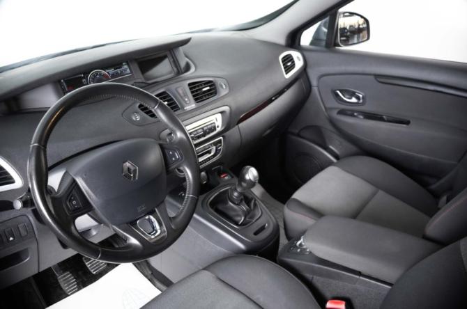 Renault Scenic III Рестайлинг 2 с пробегом 2013 года, цена 1 069 000 рублей, 166000 км, компактвэн, Автокод Объявления