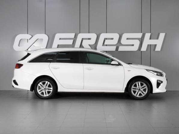 Kia Ceed III с пробегом 2021 года, цена 1 706 000 рублей, 222565 км, универсал, Автокод Объявления