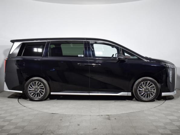 GAC M8 с пробегом 2024 года, цена 4 298 960 рублей, 33000 км, минивэн, Автокод Объявления