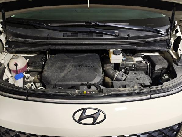 Hyundai Staria I с пробегом 2021 года, цена 5 210 000 рублей, 57841 км, минивэн, Автокод Объявления