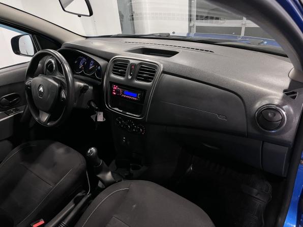 Renault Sandero II с пробегом 2015 года, цена 835 000 рублей, 136523 км, хэтчбек, Автокод Объявления
