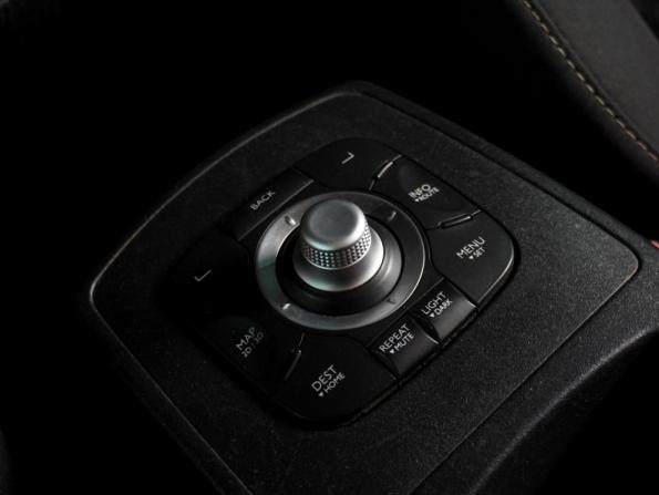 Renault Scenic III Рестайлинг 2 с пробегом 2016 года, цена 1 019 000 рублей, 236919 км, компактвэн, Автокод Объявления