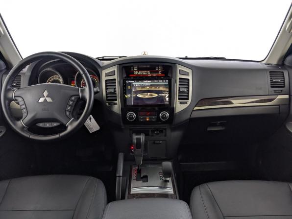 Mitsubishi Pajero IV Рестайлинг 2 с пробегом 2021 года, цена 4 350 000 рублей, 32830 км, внедорожник, Автокод Объявления