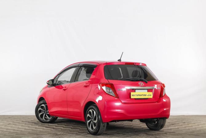 Toyota Vitz III (XP130) с пробегом 2012 года, цена 1 029 000 рублей, 80100 км, хэтчбек, Автокод Объявления