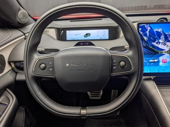 Exeed Exlantix ES с пробегом 2025 года, цена 5 190 000 рублей, 14646 км, седан, Автокод Объявления
