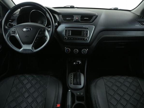Kia Rio III Рестайлинг с пробегом 2015 года, цена 975 000 рублей, 138300 км, седан, Автокод Объявления