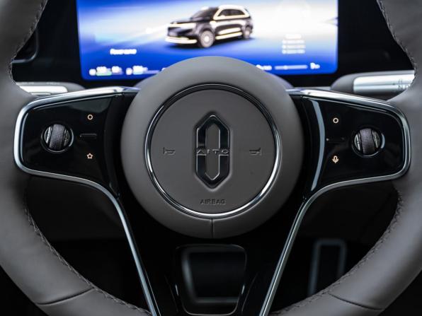 Aito M7 II с пробегом 2025 года, цена 10 500 000 рублей, 7 км, внедорожник, Автокод Объявления