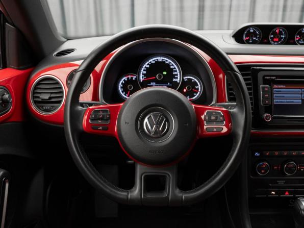 Volkswagen Beetle II (A5) с пробегом 2014 года, цена 1 890 000 рублей, 91276 км, хэтчбек, Автокод Объявления