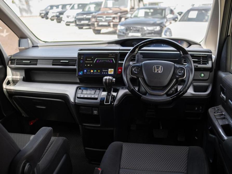 Honda Stepwgn V Сочи  - изображение 6